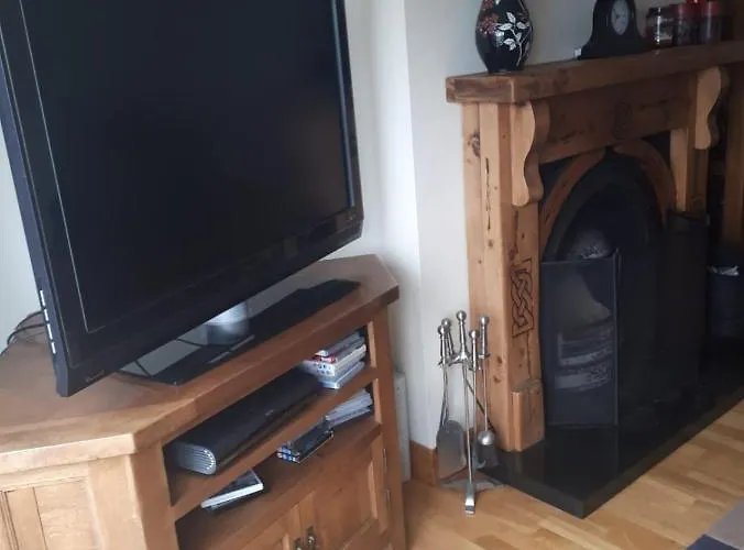 No 9 The Willows, Ballinamore, Entire Home